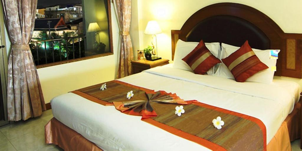 Ps Hotel Phuket Patong - Sha Plus Exterior foto